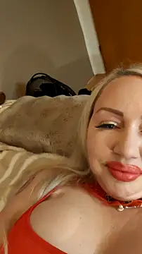 MarinaMargo's cam snapshot