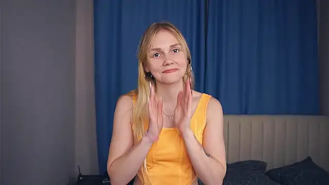 UnDesiga's cam snapshot