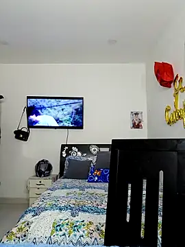 hot-shaved-baby's cam snapshot