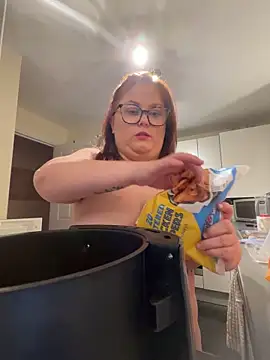 BrattyPrincess-x's cam snapshot