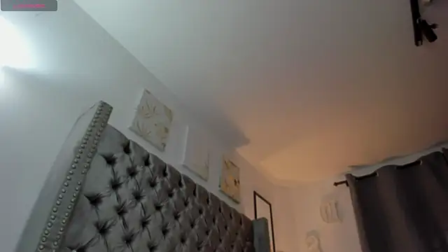 ScalethRous live sex cam