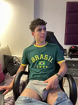 AdrianRinaldi live sex cam