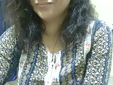 Sonali_Saxena's cam snapshot