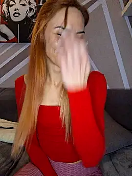 SlimBellaa live sex cam