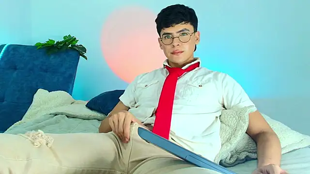 CamiiGuzmanX's cam snapshot