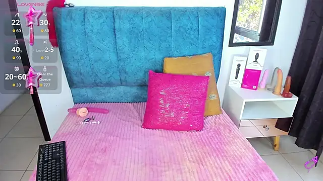 Samantha__F_W's cam snapshot