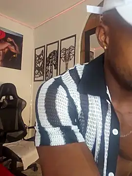 MIKE_KILIANjs's cam snapshot