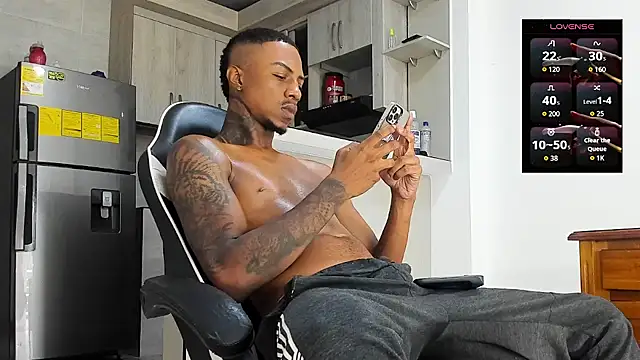 YeremiBrowm live sex cam