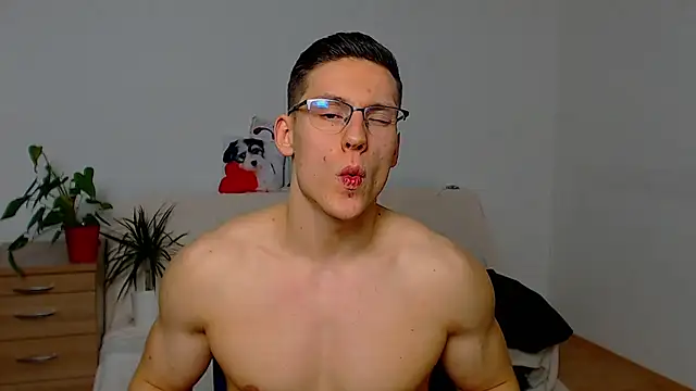 ZeinMiracles's cam snapshot