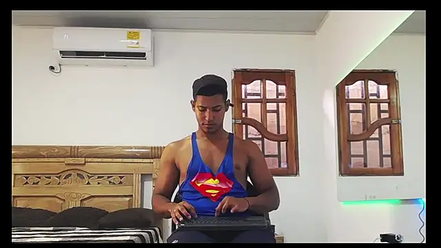 drake_cerra's cam snapshot