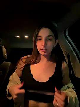 DoriDeluxe66 live sex cam