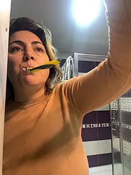 Emma_roqueen live sex cam