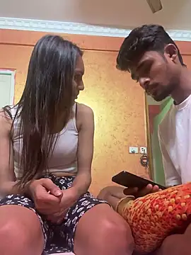 indianKrish2 live sex cam