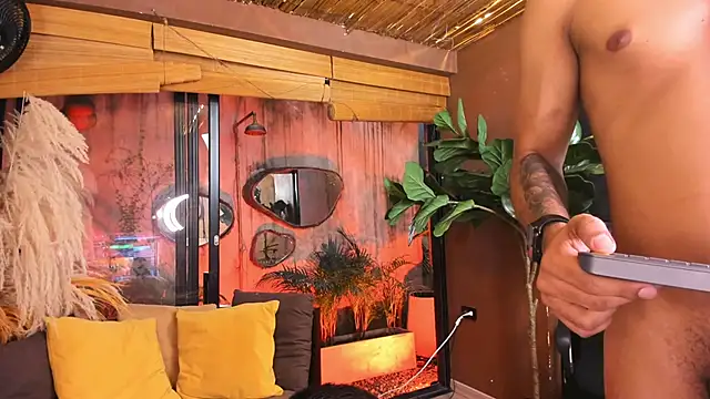 MarcoVitto live sex cam