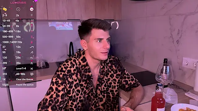 Walt_Enjoy live sex cam