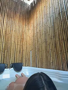 sukhakunis1 live sex cam