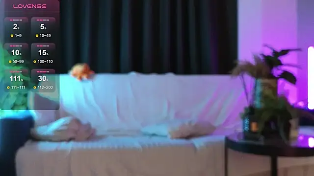 DebiHenks live sex cam