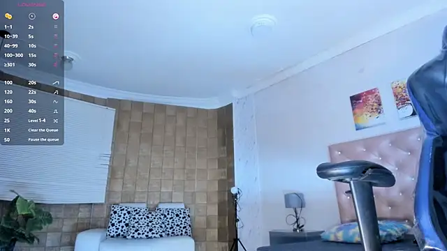 Lissalittlee live sex cam