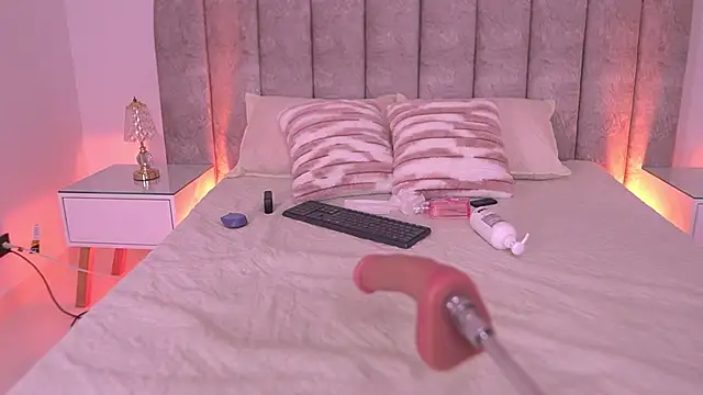 sam_lewins live sex cam