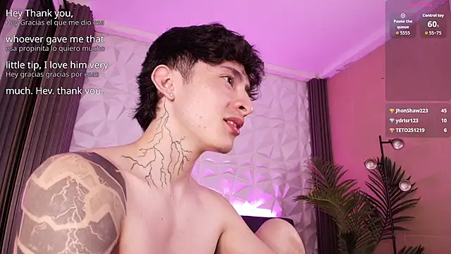 troy_rouge live sex cam