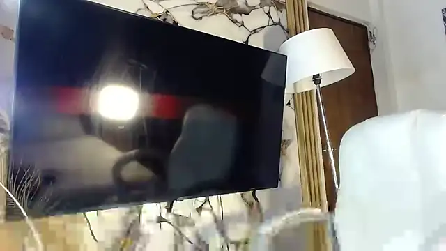 saraplayboy96 live sex cam