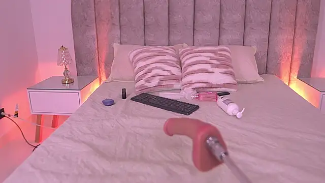 sam_lewins live sex cam