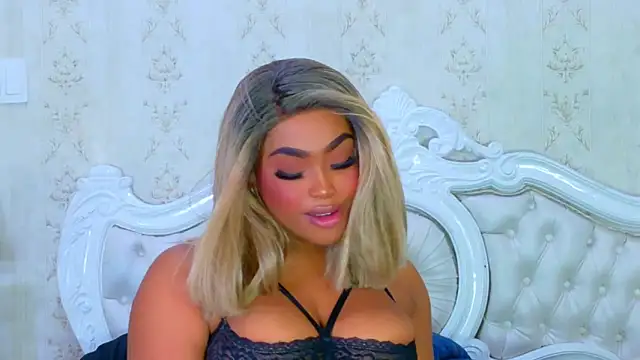 TianahGlow live sex cam