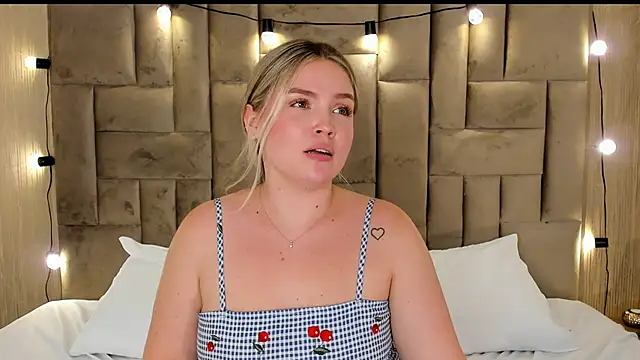 GaiaBaker live sex cam