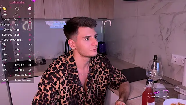 Walt_Enjoy live sex cam