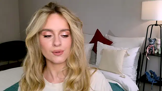 RozzitaBedberry live sex cam