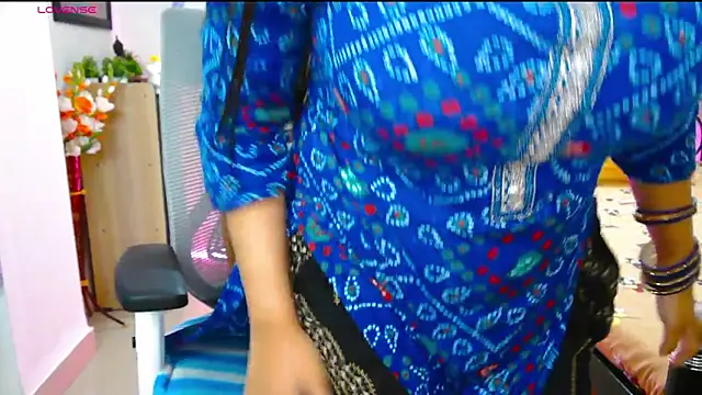 thyAnvi live sex cam