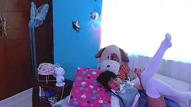 Mattilda_18 live sex cam