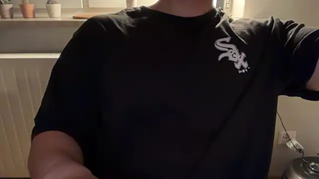 jungcock3210 live sex cam