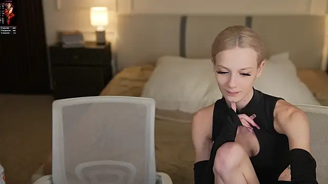 Lucy_And_Elza_Fantasy live sex cam