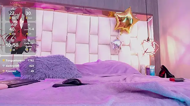 Foxxy_Doll live sex cam