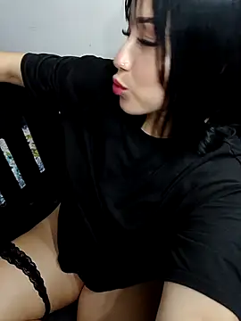 hot-shaved-baby's cam snapshot