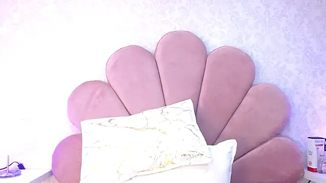 ElhaThomson's cam snapshot