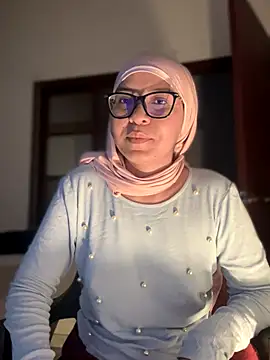 MatchedEyebrow live sex cam