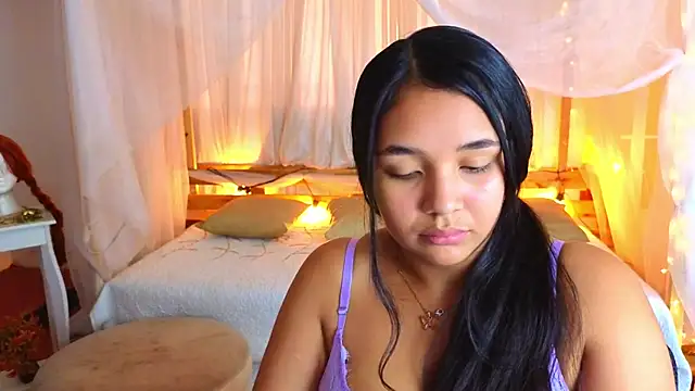 loreaniss's cam snapshot