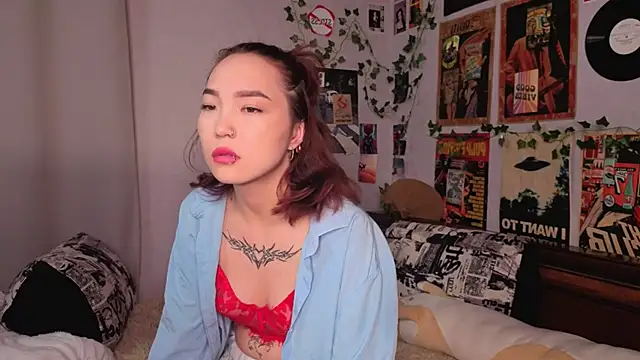 OdetteBiddy live sex cam