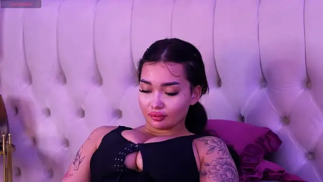 SashaFerrera live sex cam