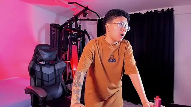 KoraMoon_'s cam snapshot