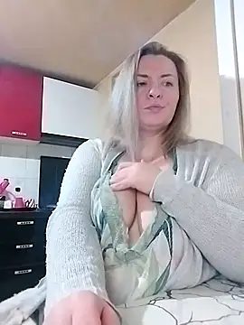 Mommygetnaughty live sex cam