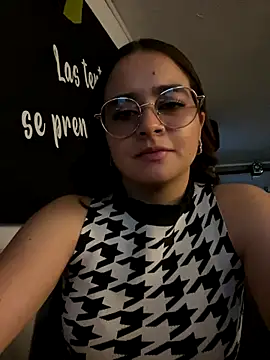 HANNAHBAKER00's cam snapshot