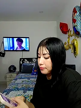 hot-shaved-baby's cam snapshot