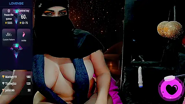 SultanaLayla's cam snapshot