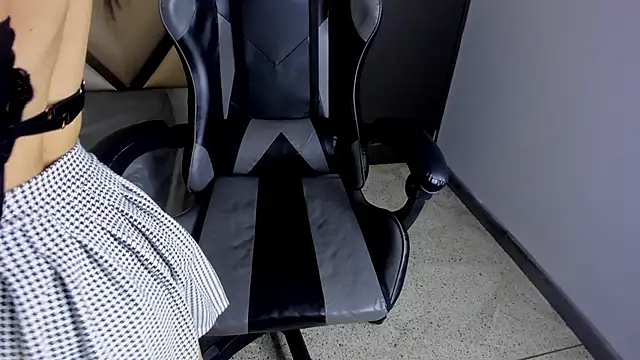 Luciferr_66's cam snapshot