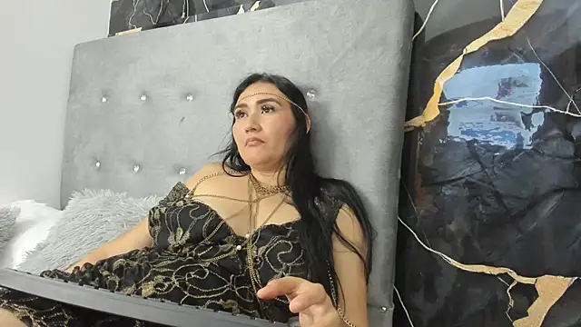 Aisha_Saleh's cam snapshot