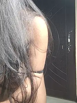 Ishu_Lovee's cam snapshot