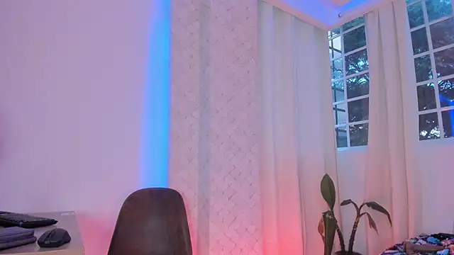 Leslie_Bussh_'s cam snapshot